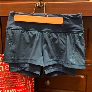 Lululemon Athletica Shorts: gorgeous teal color!